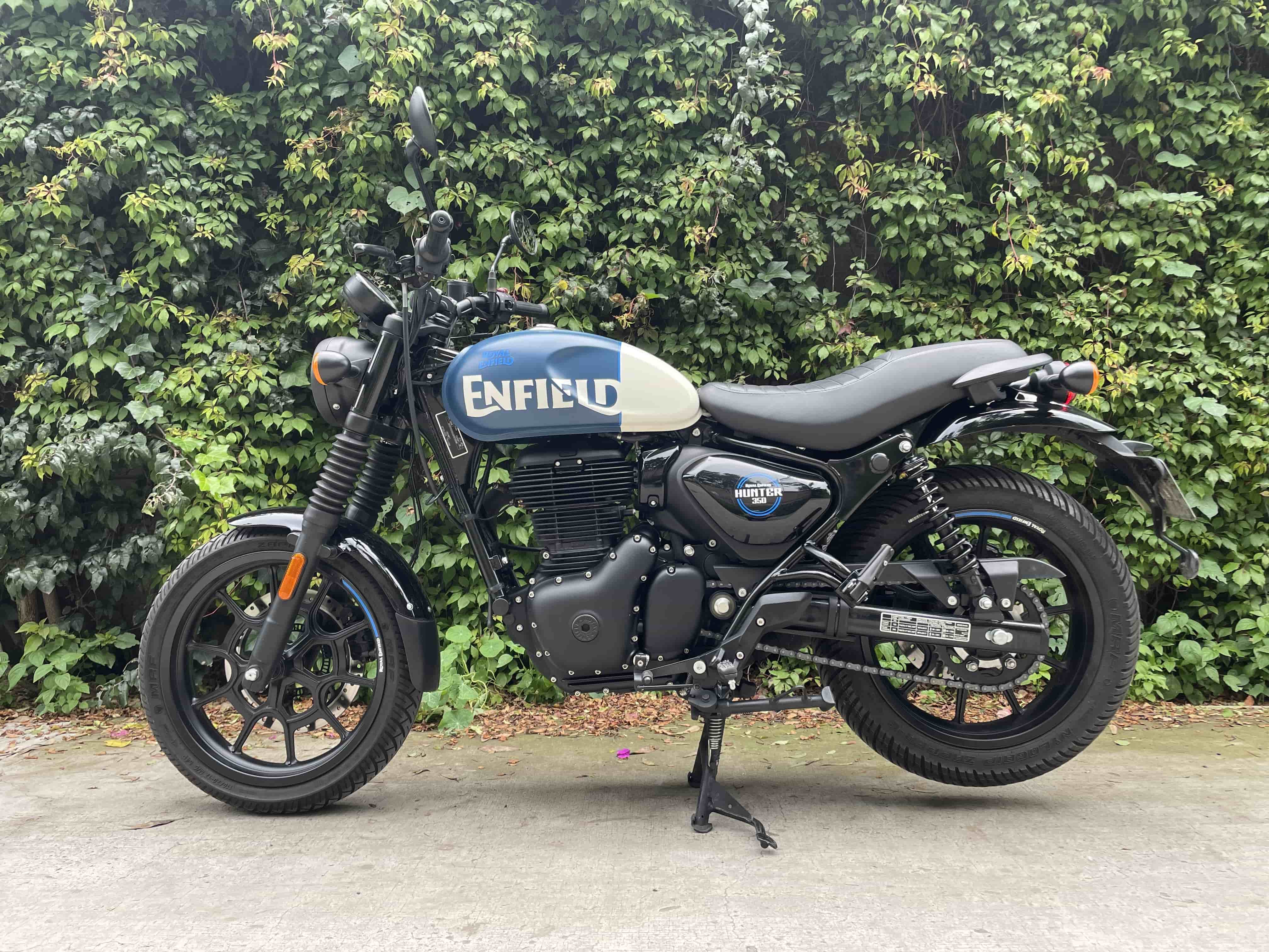 ROYAL ENFIELD Hunter 350