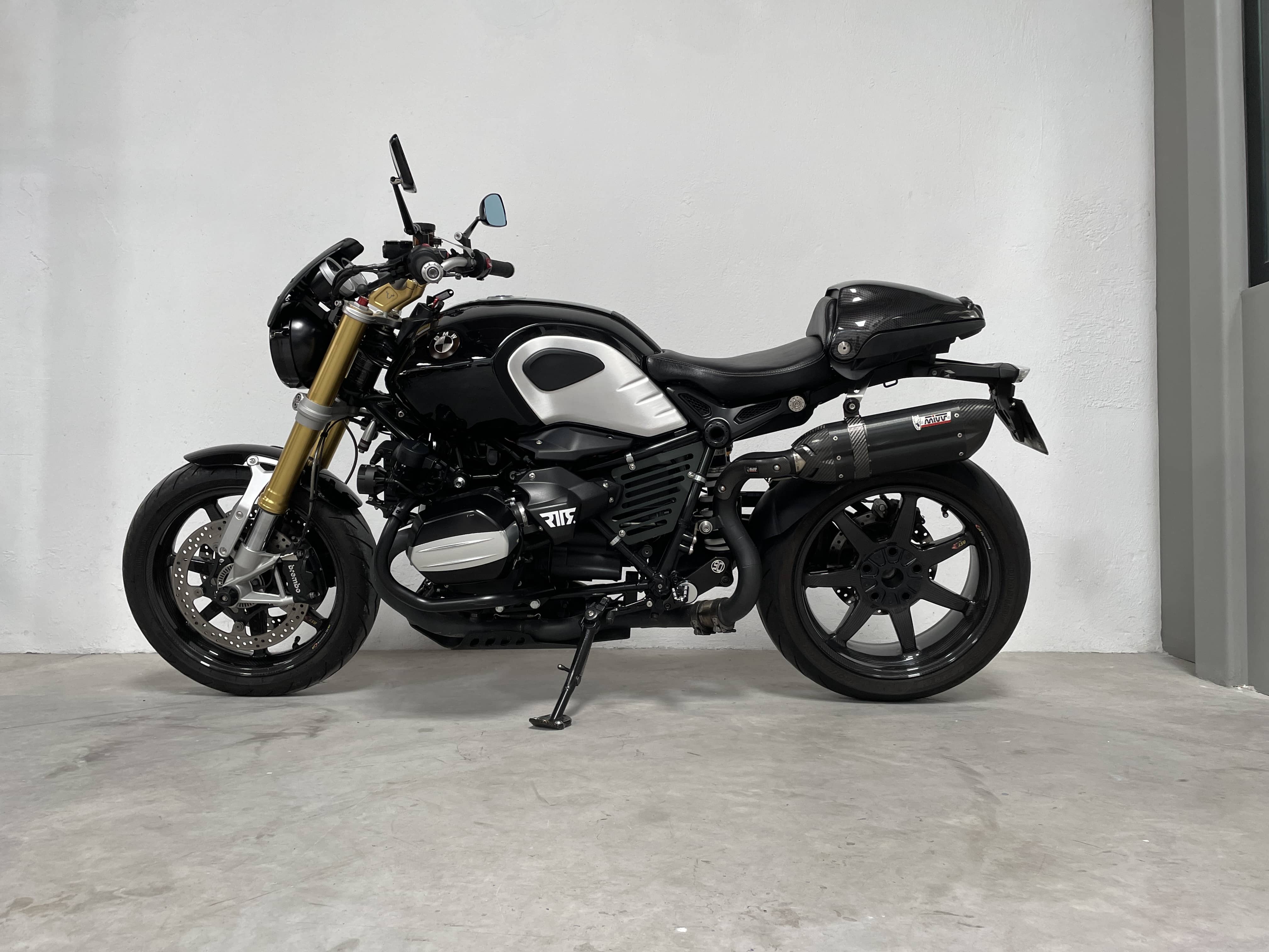 BMW NineT Equipada